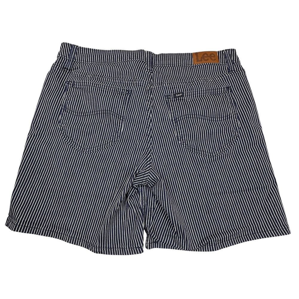 Lee Shorts Womens 14 Blue White Striped Regular Fit Mid Rise Summer Casual - Picture 2 of 16